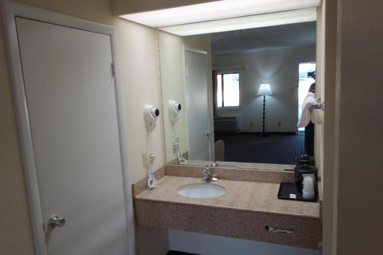 Vip Inn And Suites Гантсвілл Екстер'єр фото