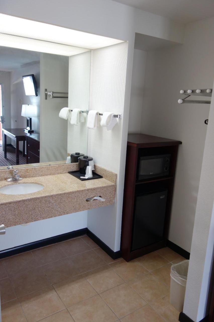 Vip Inn And Suites Гантсвілл Екстер'єр фото
